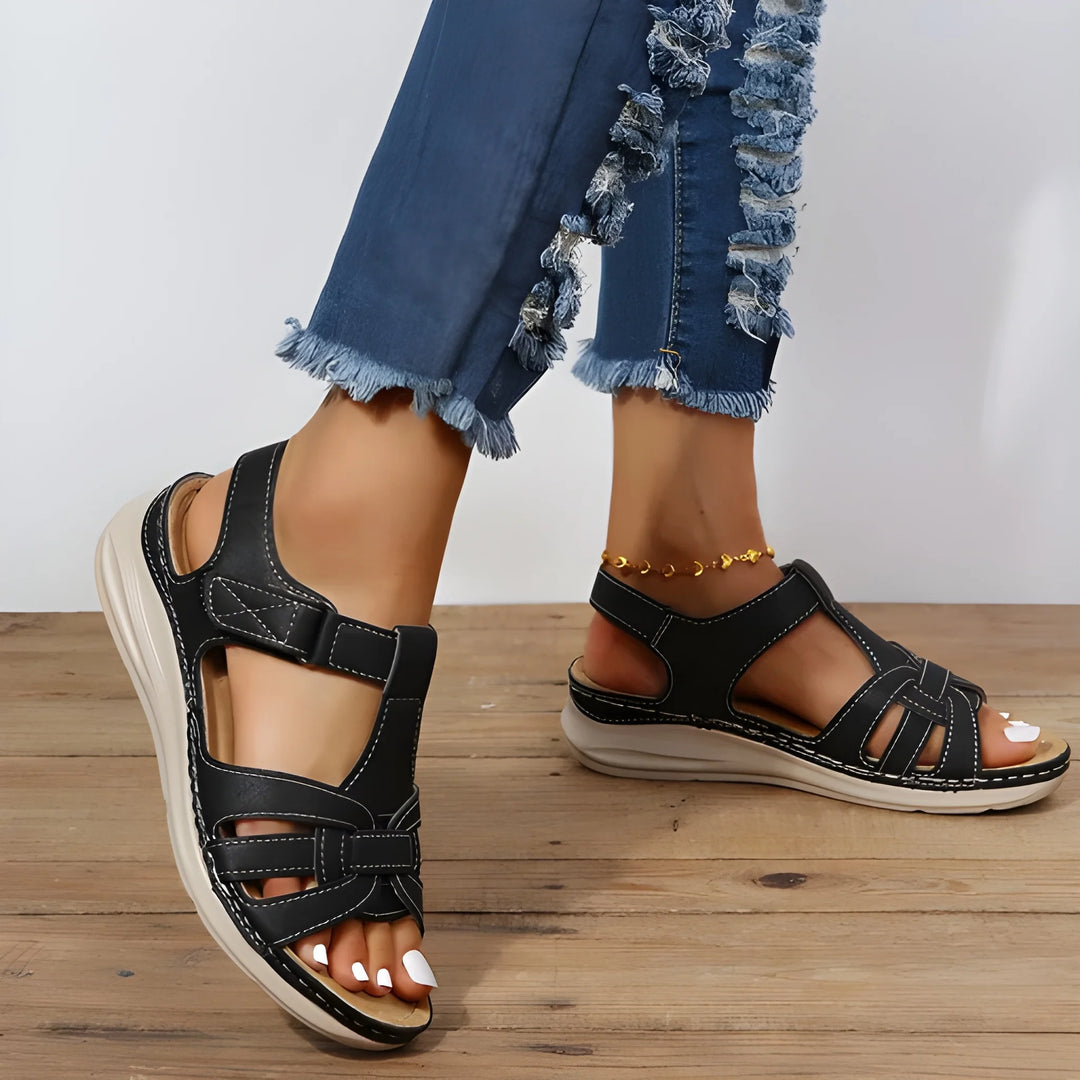 Women's Flat Comfy Sandals with Arch Support