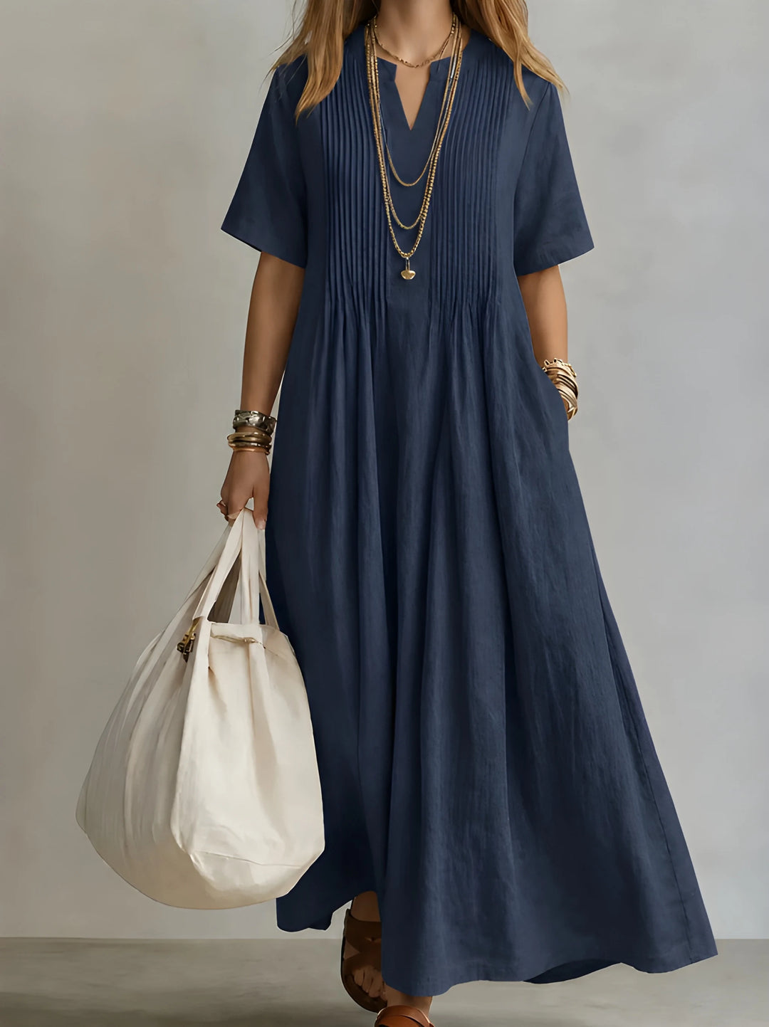Women's Elegant Maxi Dress with Pleated Front and Pockets
