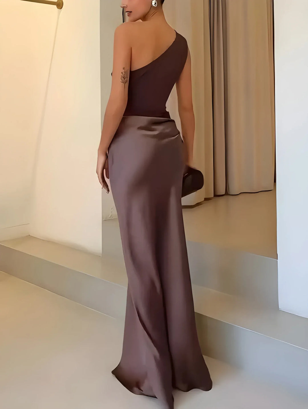 Women's Elegant Stunning Maxi Dress with One Shoulder Neckline and Pleated Waist