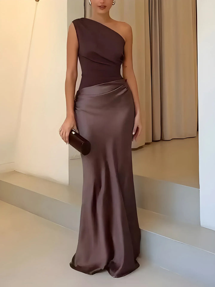 Women's Elegant Stunning Maxi Dress with One Shoulder Neckline and Pleated Waist