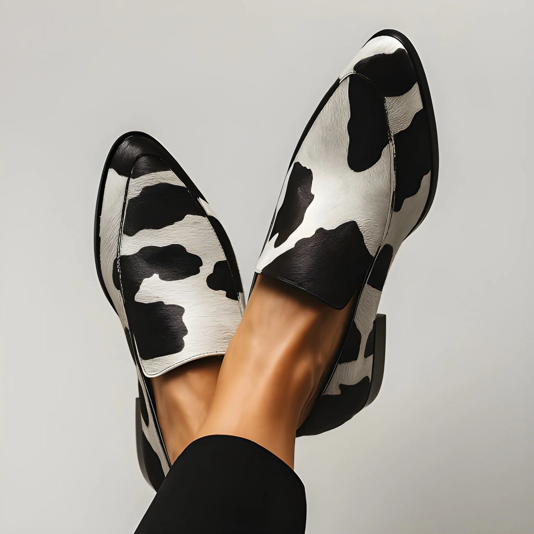 Women's Soft Flat Loafers with Structured Silhouette