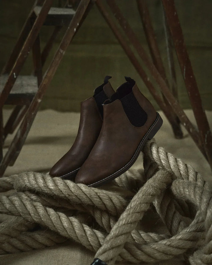Men’s Flat Slip On Boots with Elastic Sides