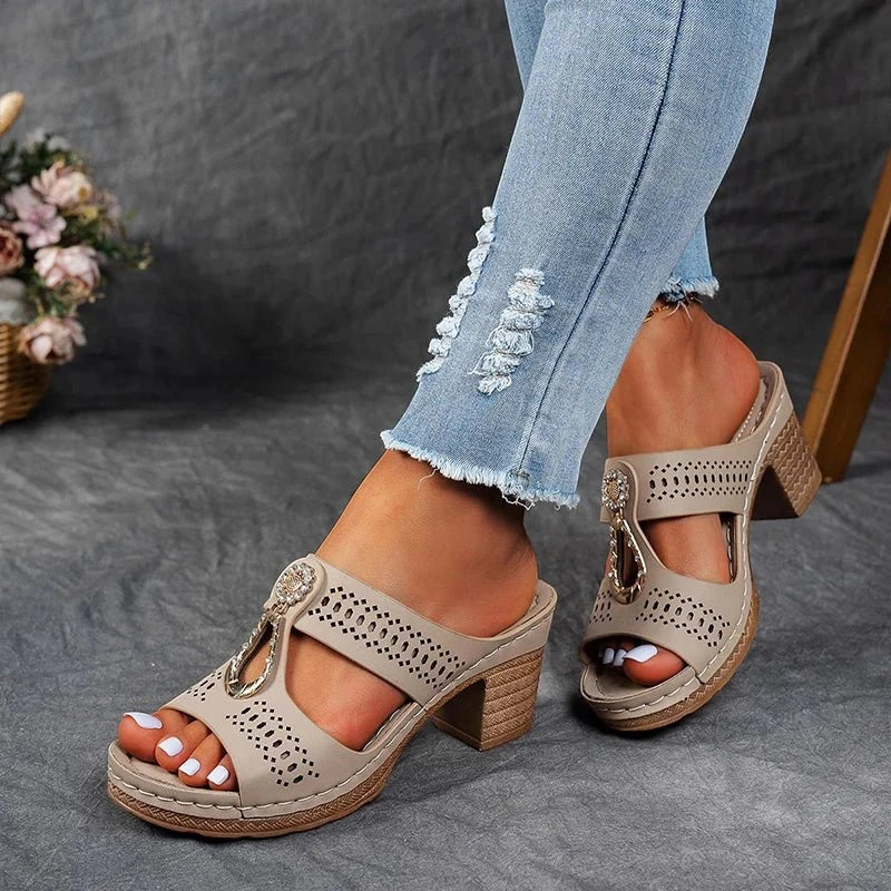 Women's Chunky Comfy Heeled Sandals with Cushioned Footbed