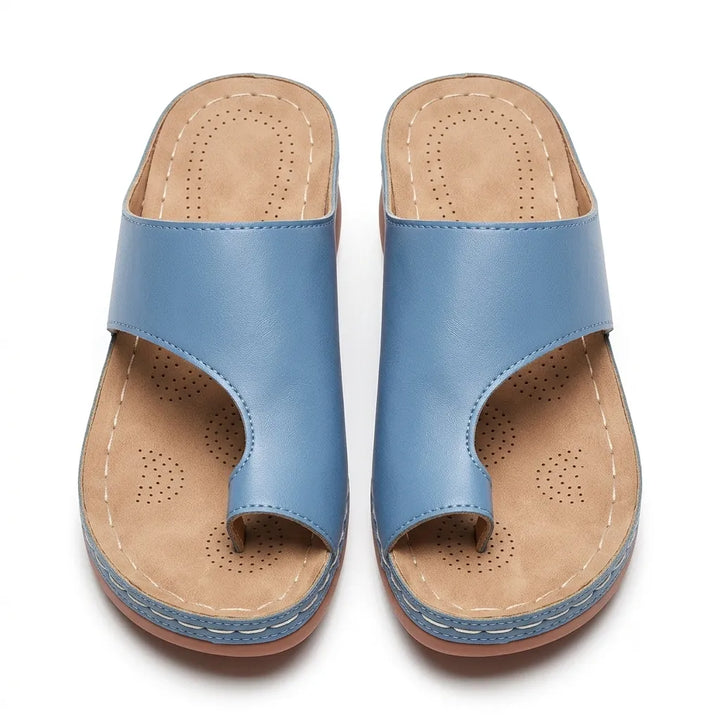 Women's Comfy Flat Sandals with Cushioned Footbed and Arch Support