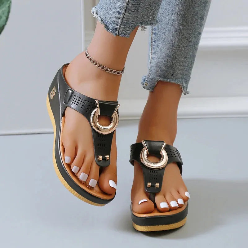 Women's Comfy Platform Sandals with Contoured Footbed