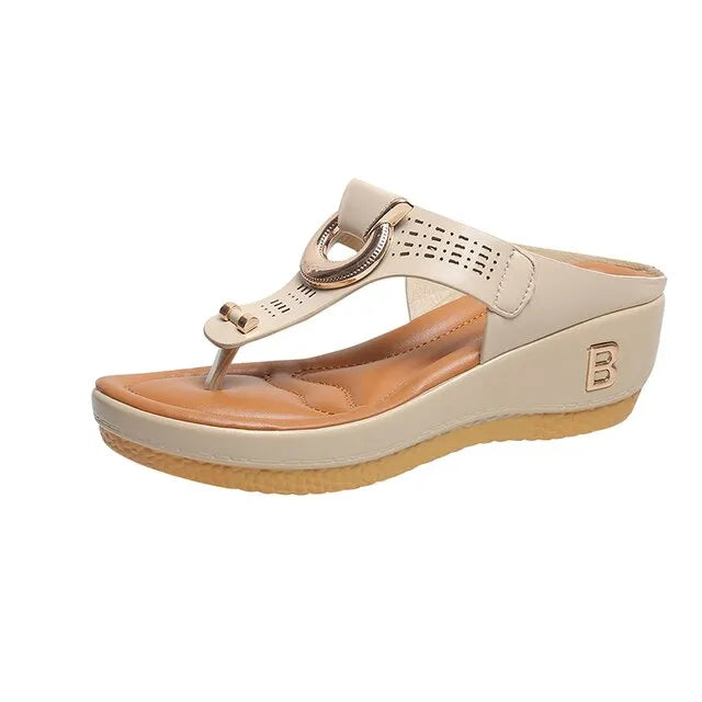 Women's Comfy Platform Sandals with Contoured Footbed