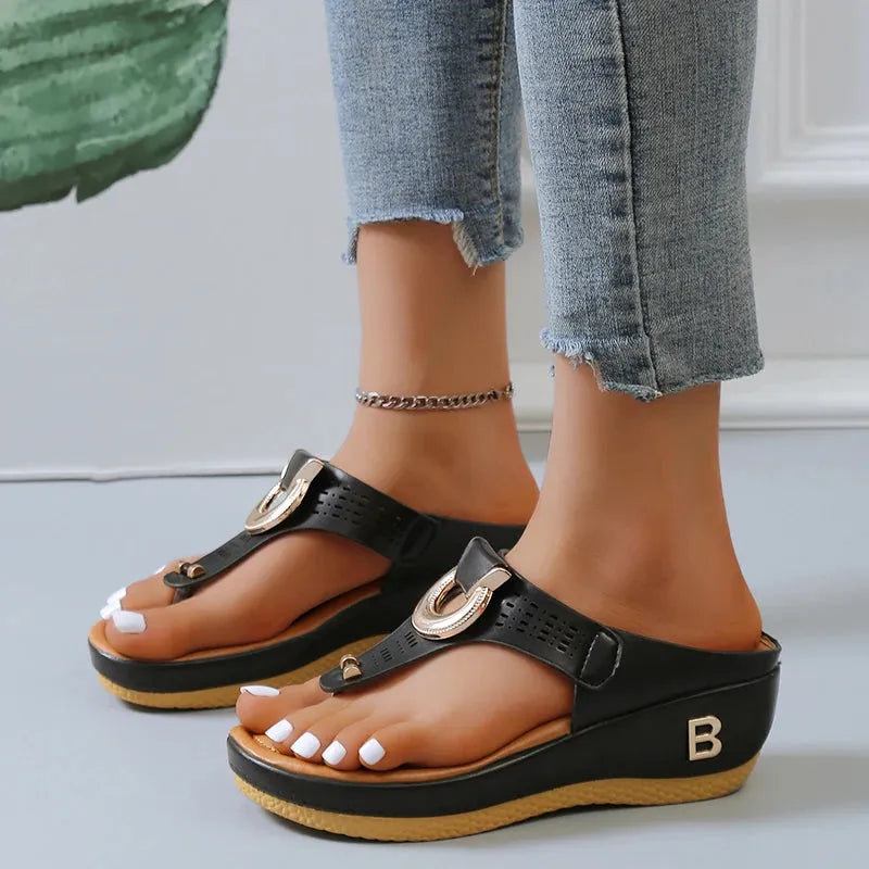 Women's Comfy Platform Sandals with Contoured Footbed