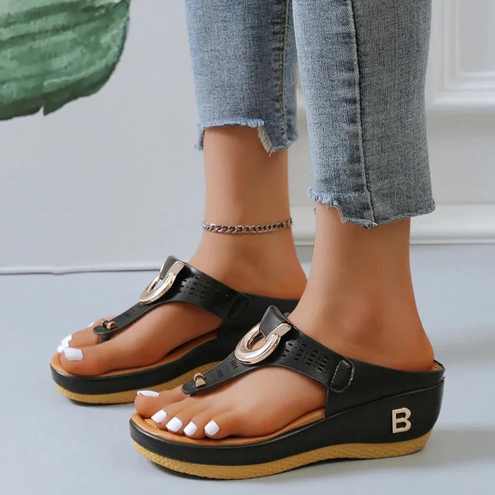 Women's Comfy Platform Sandals with Contoured Footbed