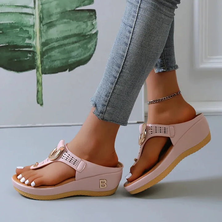 Women's Comfy Platform Sandals with Contoured Footbed