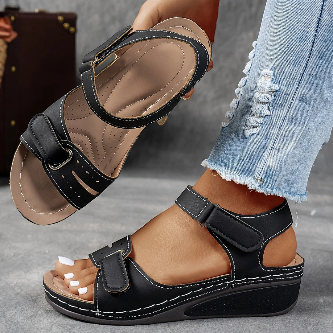 Women's Comfy Sandals with Adjustable Strap and Cushioned Insole