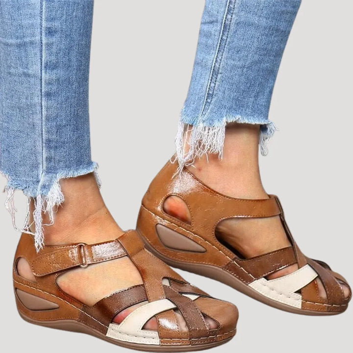 Women's Comfy Soft Sandals with Lightweight Sole