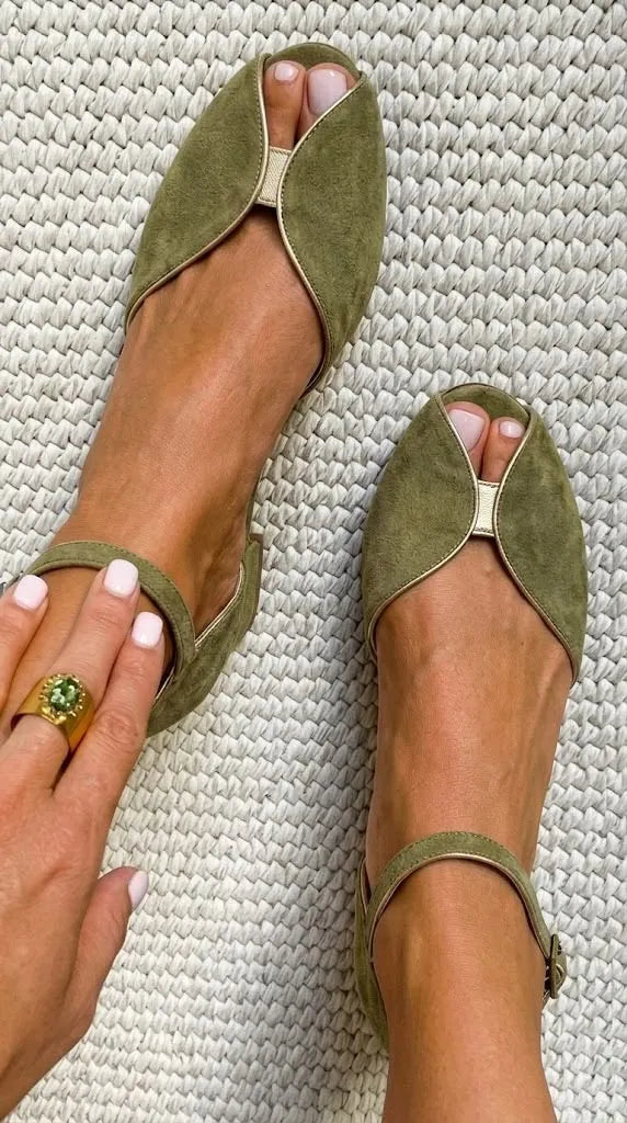 Women’s Comfy Soft Sandals with Lightweight Sole