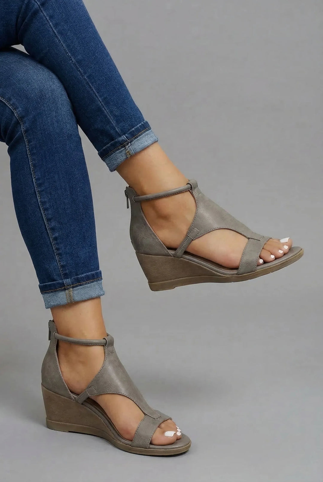 Women's Comfy Strappy Heeled Sandals with Non-Slip Sole