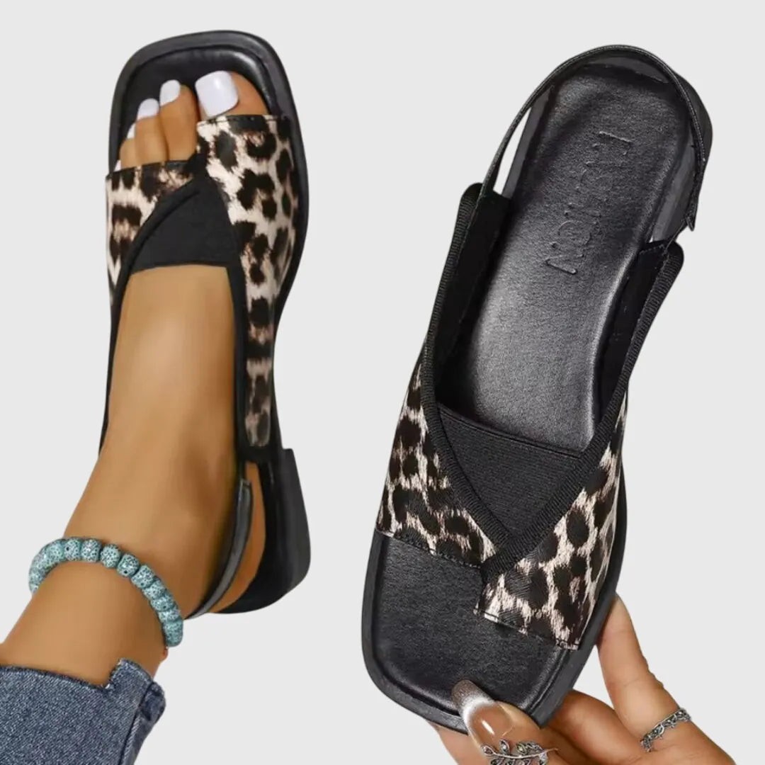 Women's Flat Sandals with Lightweight Sole and Non Slip Sole