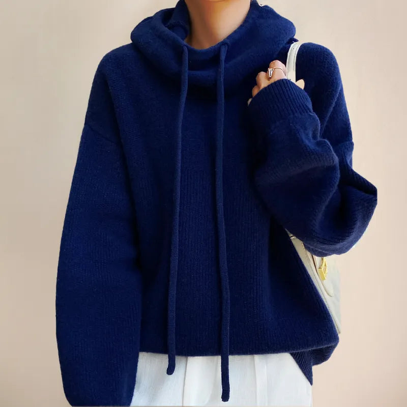 Women’s Knitted Hoodie with Long Sleeves and Relaxed Fit