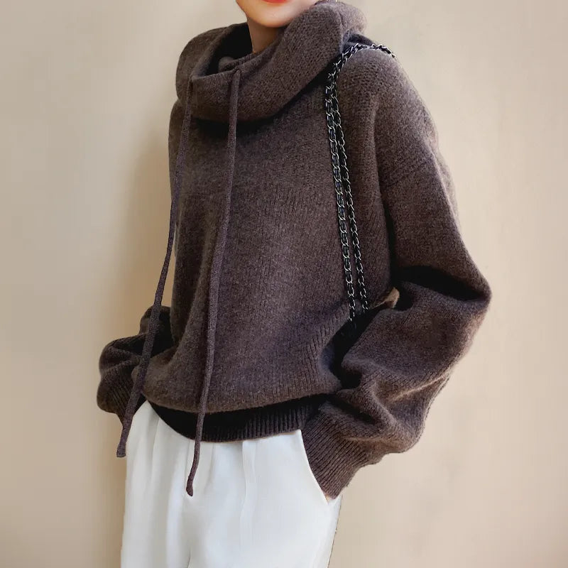 Women’s Knitted Hoodie with Long Sleeves and Relaxed Fit