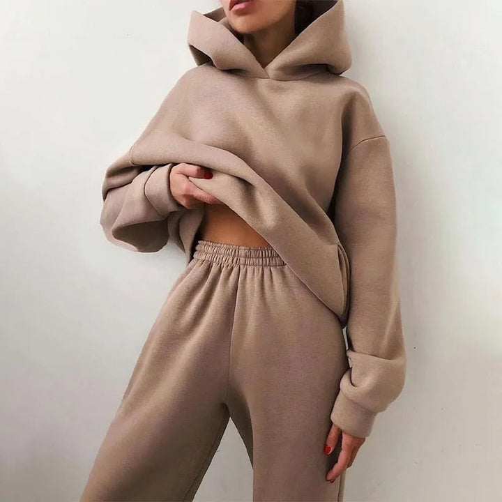 Women's Oversized Chunky Hoodie with Trousers Set