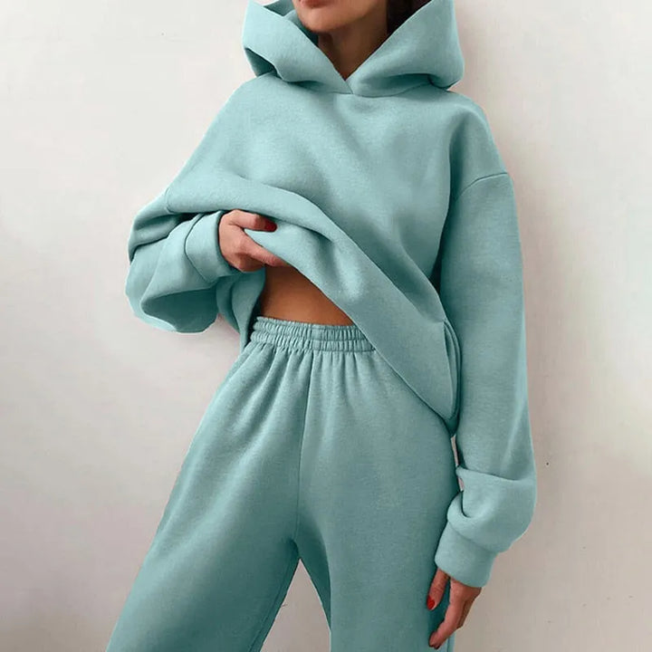 Women's Oversized Chunky Hoodie with Trousers Set