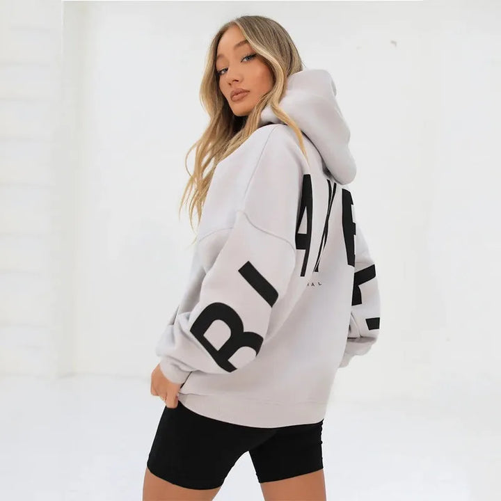 Women’s Oversized Hoodie with Relaxed Fit and Soft Touch
