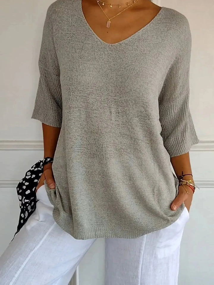 Women's Oversized V-Neck Jumper with Ribbed Hem