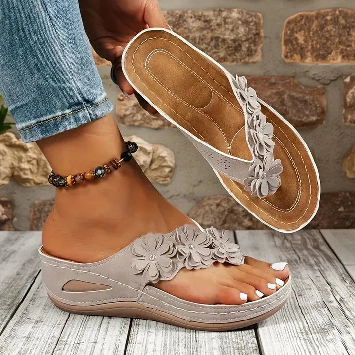 Women's Platform Comfy Sandals with Non Slip Sole