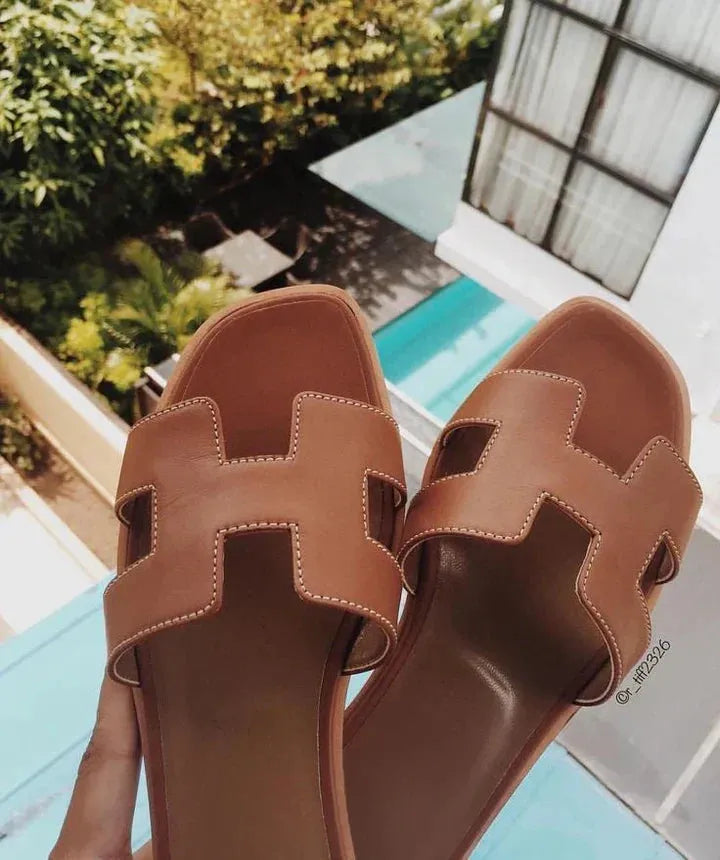 Women's Comfy Flat Sandals with Slip-on Design