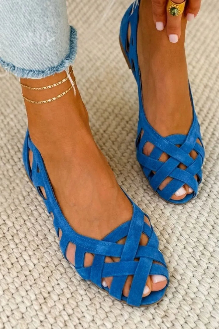 Women's Soft Flat Sandals with Cut Out Design