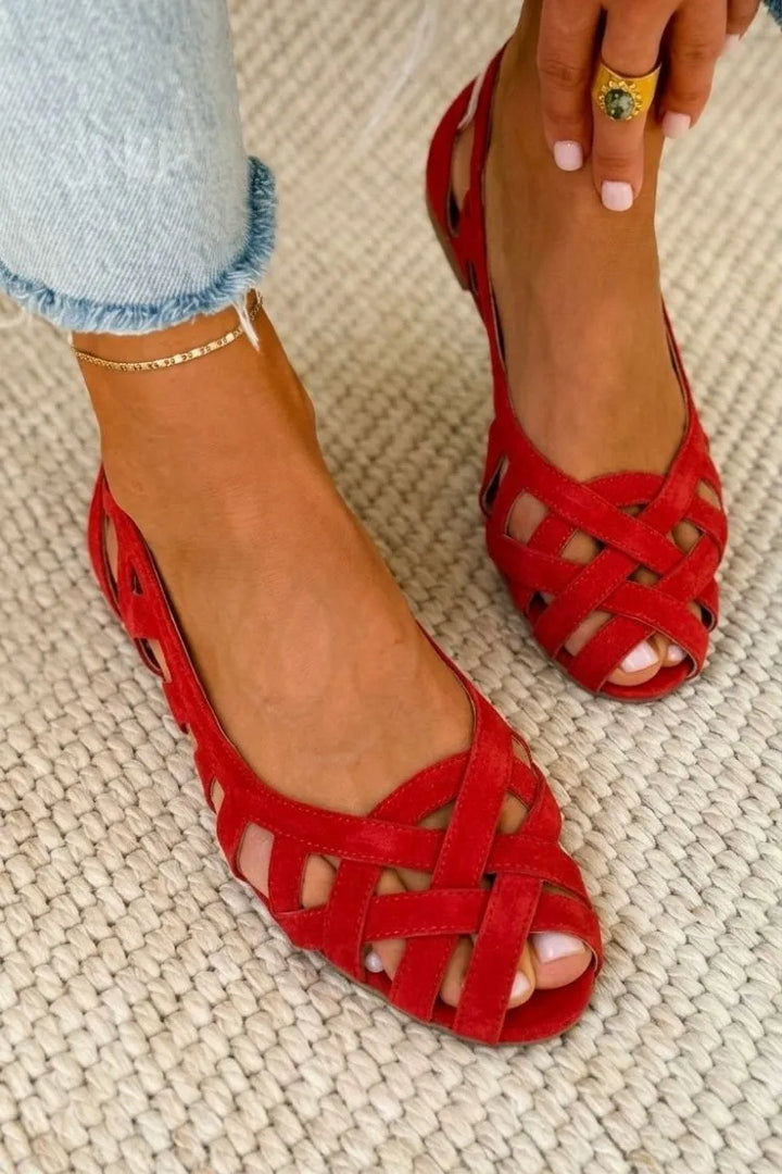 Women's Soft Flat Sandals with Cut Out Design