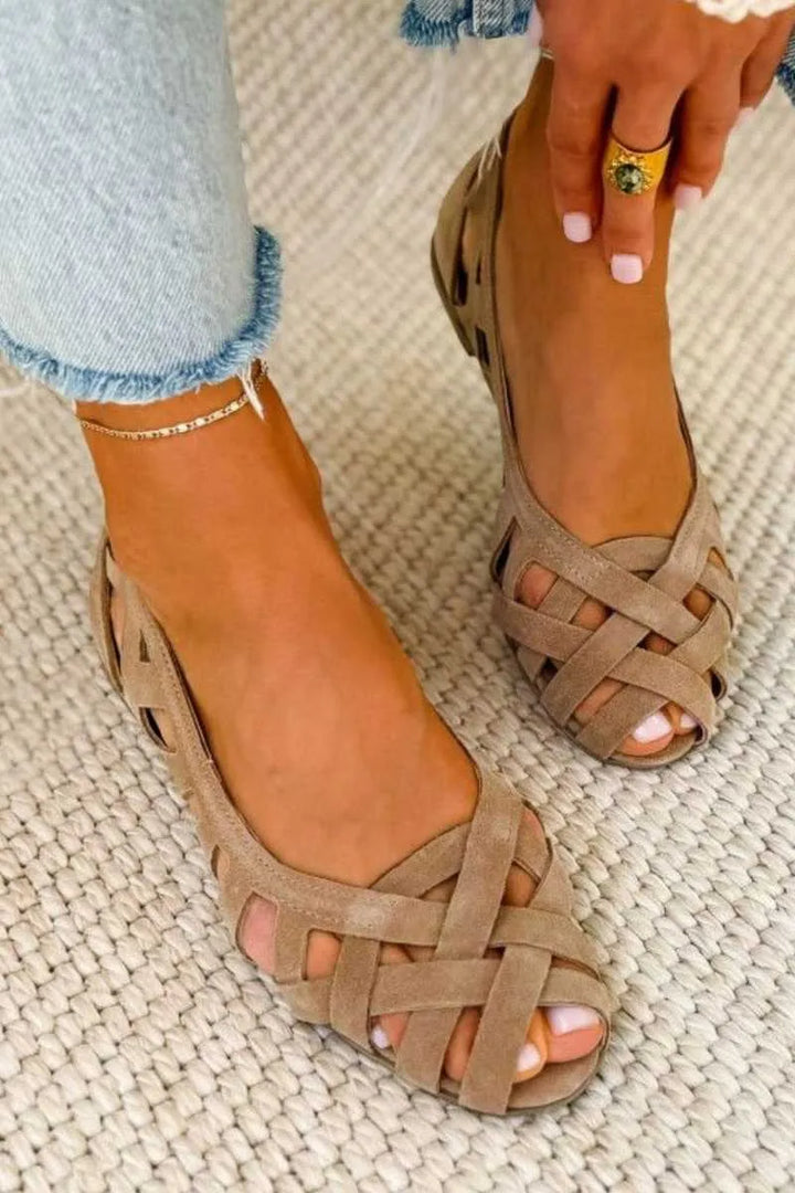 Women's Soft Flat Sandals with Cut Out Design