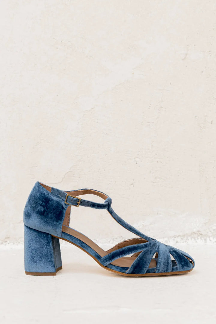 Women's Soft Heeled Sandals with Non Slip Sole