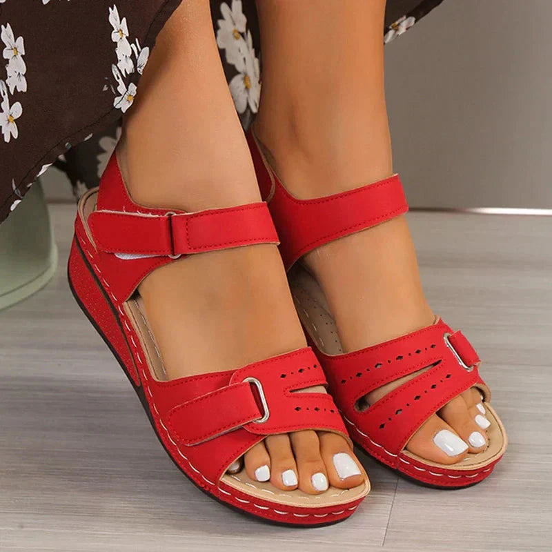 Women's Soft Platform Sandals with Padded Footbed