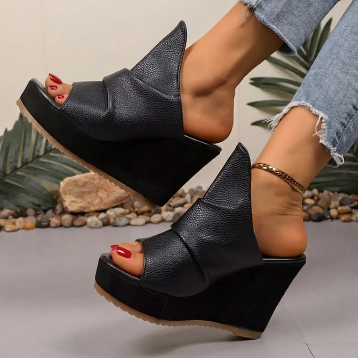 Women's Wide Fit Platform Heeled Sandals with Cushioned Insole