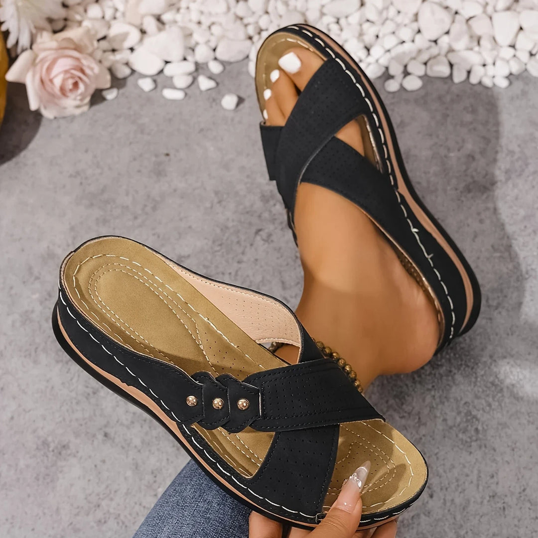 Women's Wide fit Platform Sandals with Cushioned Footbed