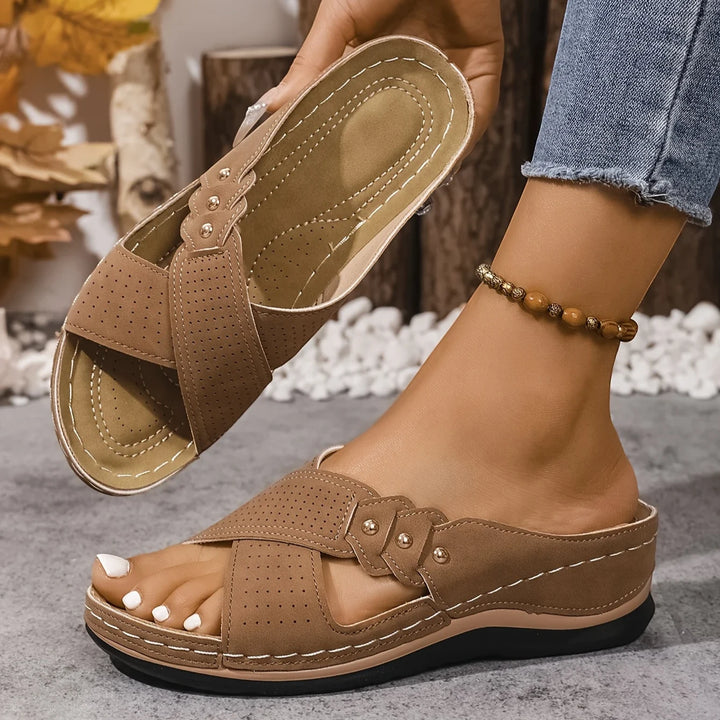 Women's Wide fit Platform Sandals with Cushioned Footbed