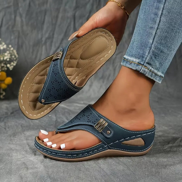 Women's Comfy Sandals with Arch Support and Cushioned Footbed