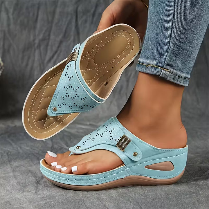 Women's Comfy Sandals with Arch Support and Cushioned Footbed