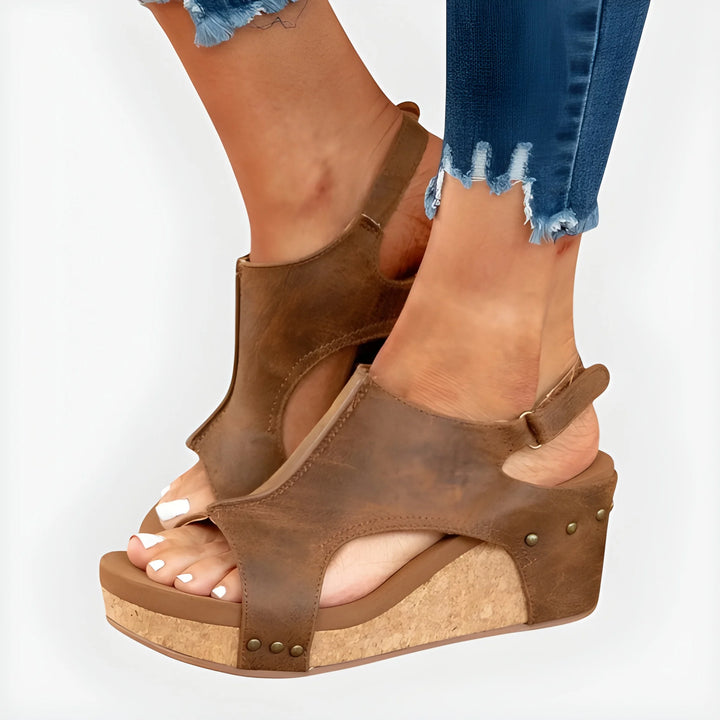 Women's Wide Fit Soft Sandals with Cushioned Footbed