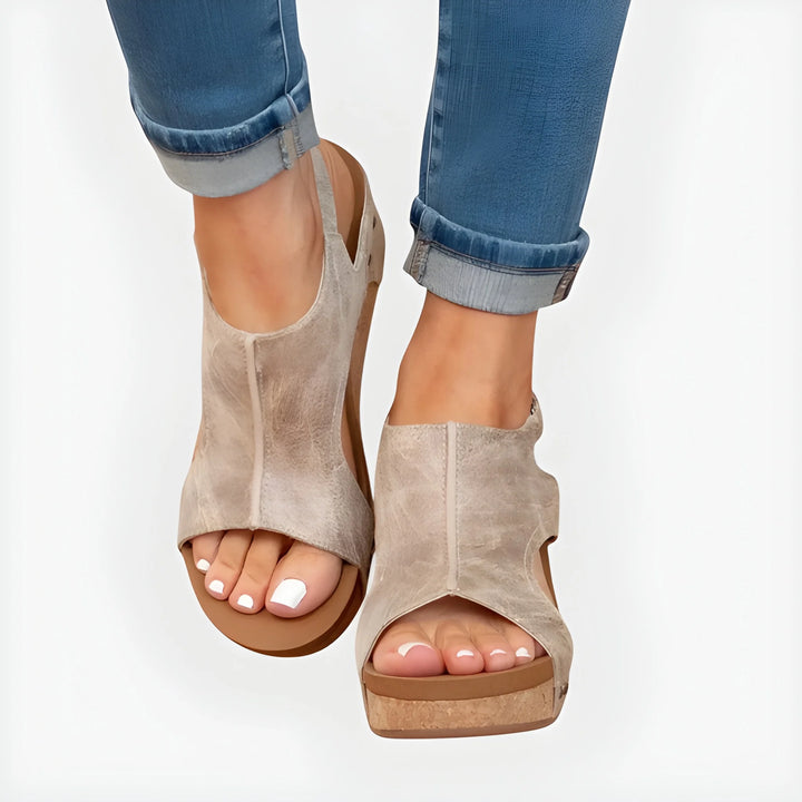 Women's Wide Fit Soft Sandals with Cushioned Footbed